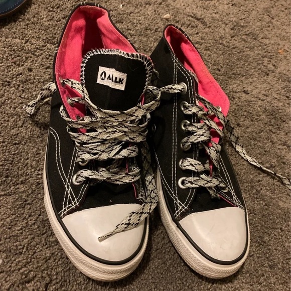 Airwalk Shoes - Converse style sneakers